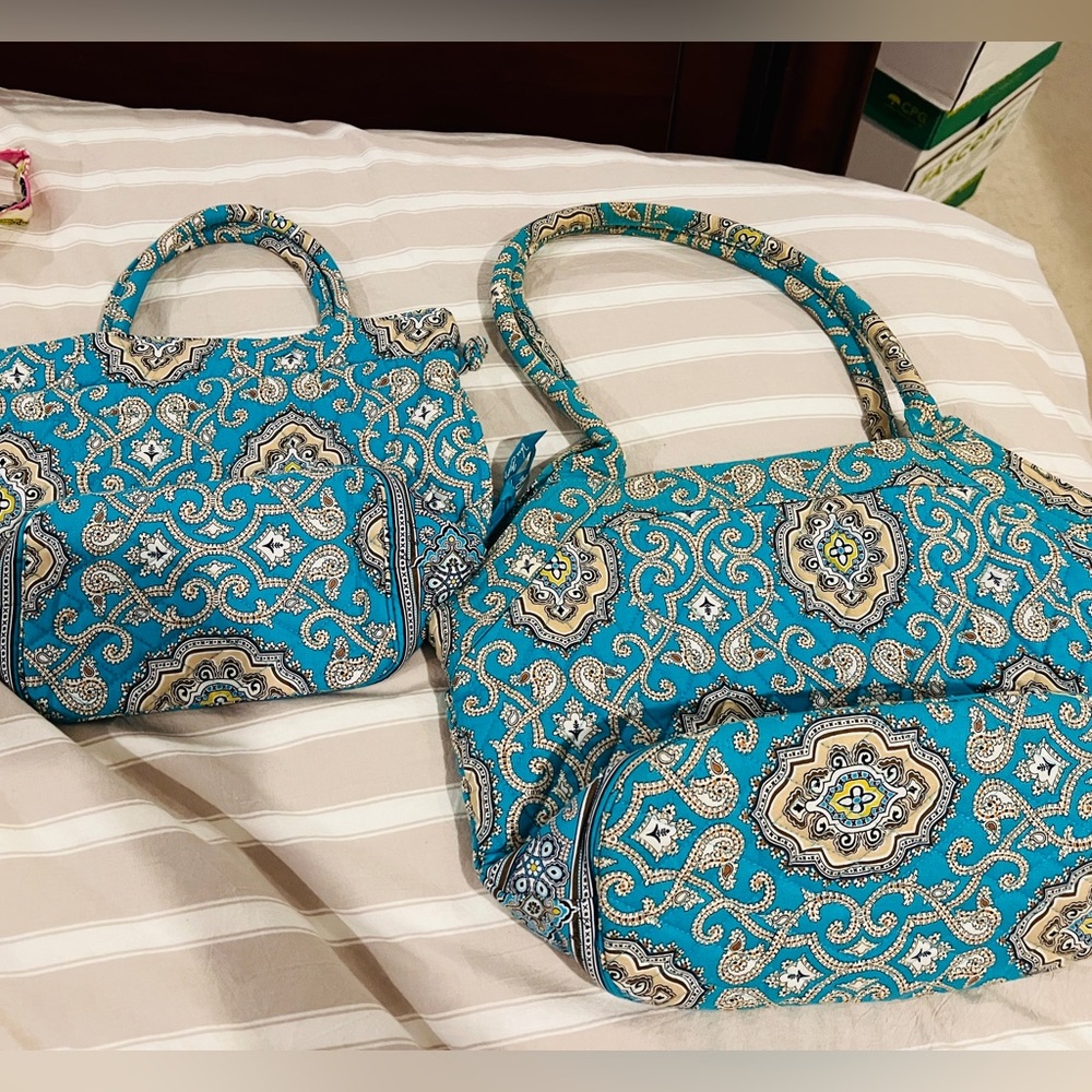 Vera Bradley retired pattern lot of two handbags, turquoise